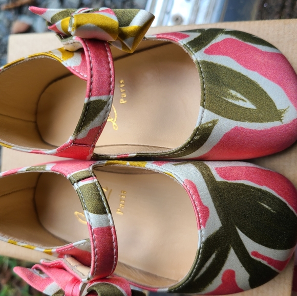 COPY - Infant Christian Louboutin sold out worldwide..only a few sold - Picture 4 of 6